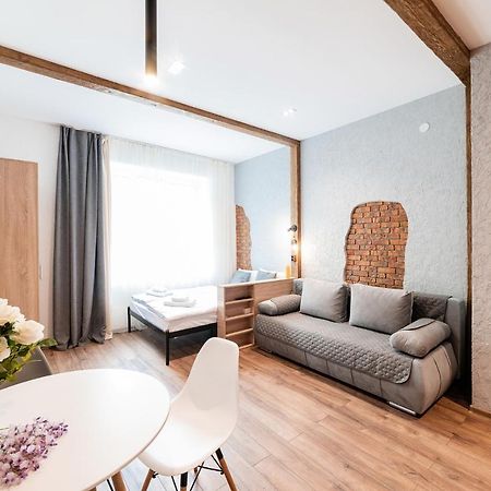 Apartmán Затишні Смарт-Квартири В Історичному Центрі! Užhorod Exteriér fotografie