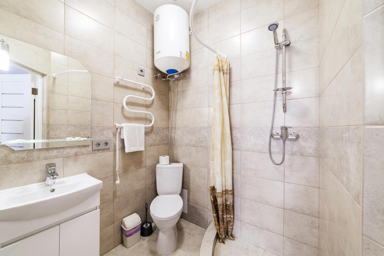 Apartmán Затишні Смарт-Квартири В Історичному Центрі! Užhorod Exteriér fotografie