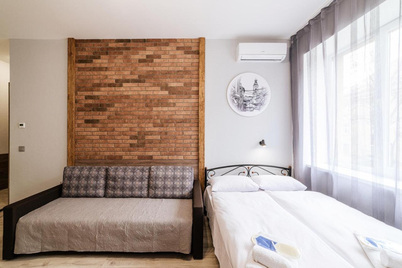 Apartmán Затишні Смарт-Квартири В Історичному Центрі! Užhorod Exteriér fotografie