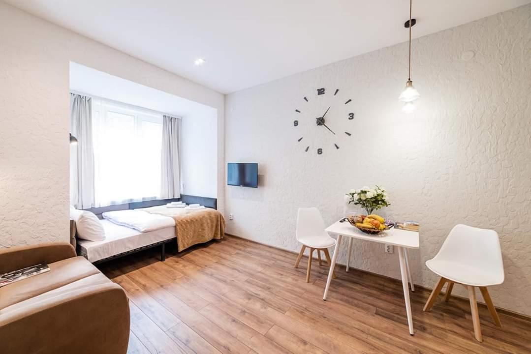 Apartmán Затишні Смарт-Квартири В Історичному Центрі! Užhorod Exteriér fotografie